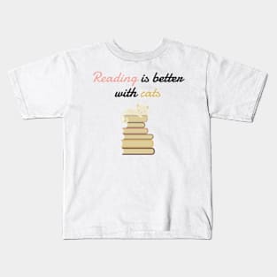 cat on books Kids T-Shirt